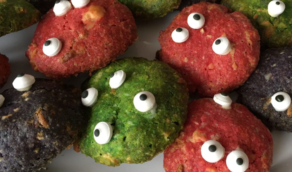 Schauderhafte Halloween-Cookies für die Halloweenparty mit Kindern! Happy Halloween