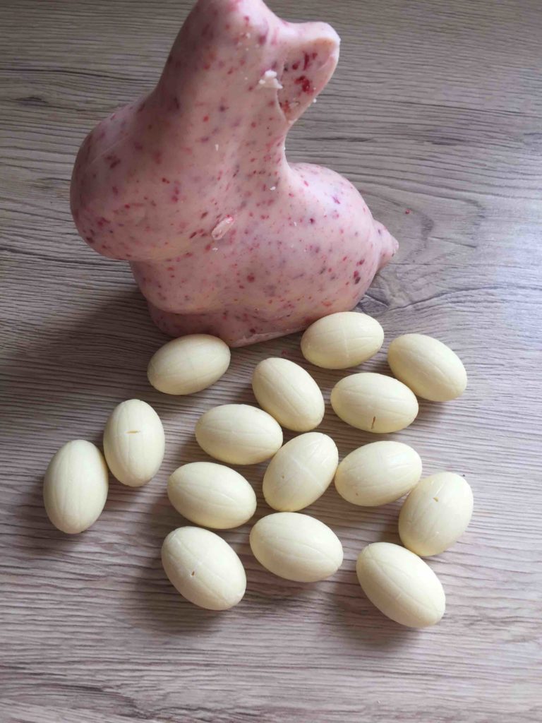 Für die Schoko-Resteverwertung sind die Weiße-Schoko-Himbeer-Cookies ideal.
