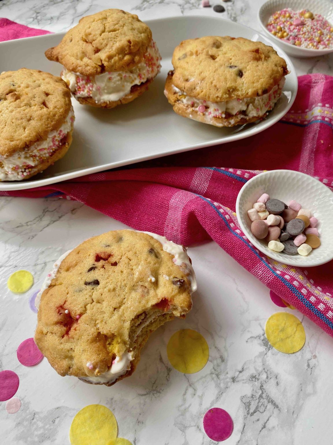 Selbstgemachte Eis-Sandwiches - Backen mit Minis