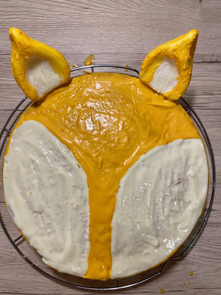Heute backen wir Rabbat aus "Die Schule der magischen Tieren" - ein köstlicher Fuchskuchen für alle Fans.