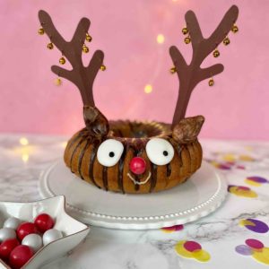 Der Rentierkuchen ist ein Highlight für das Backen mit Kindern in der Weihnachtszeit.