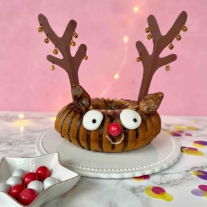 Der Rentierkuchen ist ein Highlight für das Backen mit Kindern in der Weihnachtszeit.