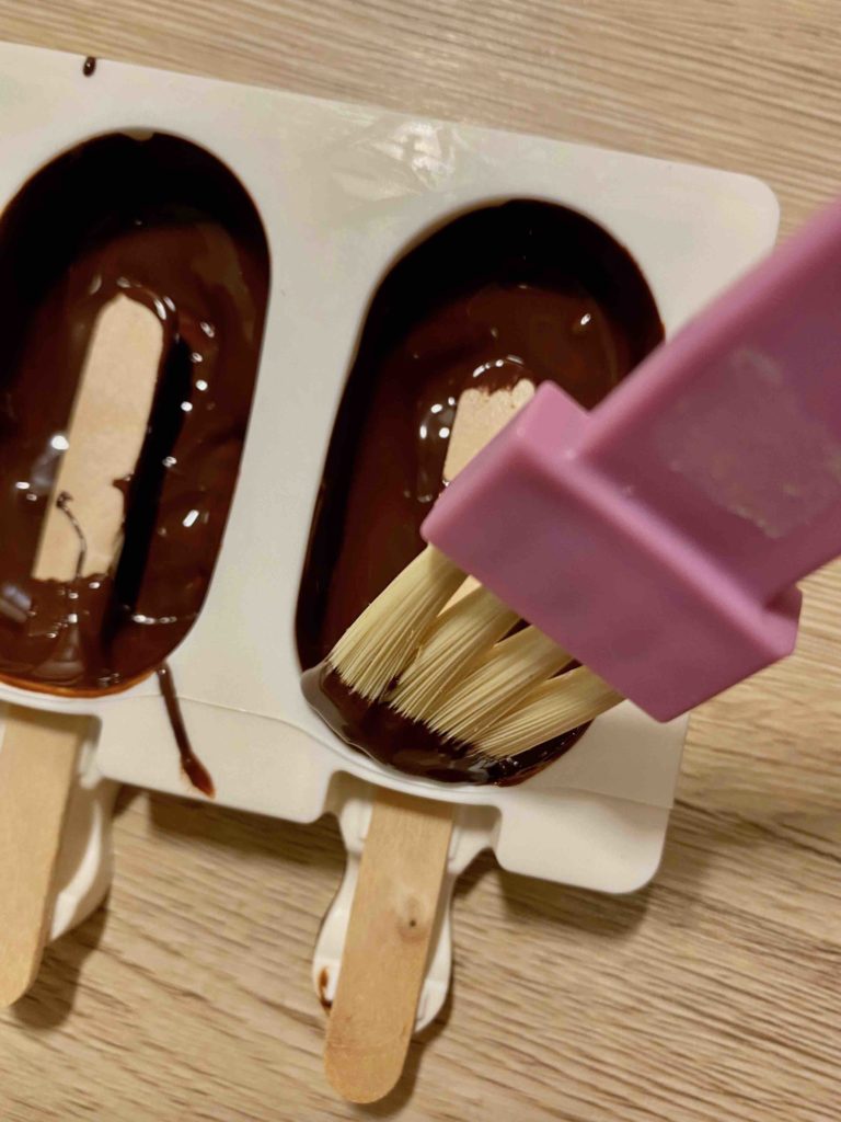 Schokobomben am Stiel für alle Hot Chocolate Fans als Geschenk aus der Küche.