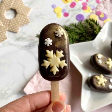 Schokobomben am Stiel für alle Hot Chocolate Fans als Geschenk aus der Küche.