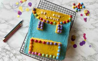 Ein kinderleichter Motivkuchen für die Einschulung: der Turnister-Kuchen. Ich liebe den Ranzen-Kuchen