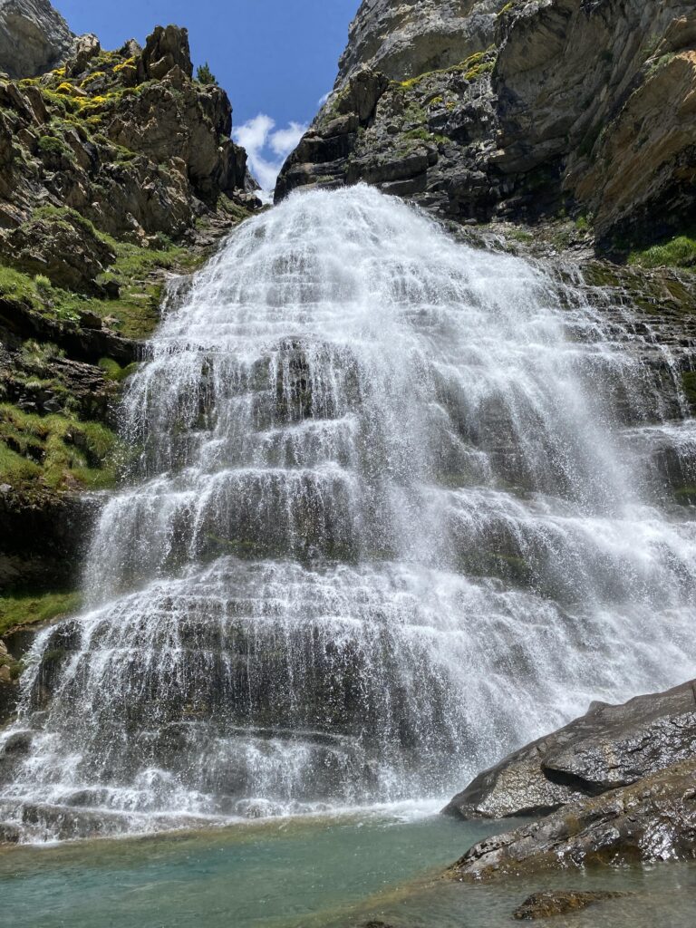 Roadtrip durch die Pyrenäen - Bergdörfer, Naturschutzgebiete & Aktivitäten