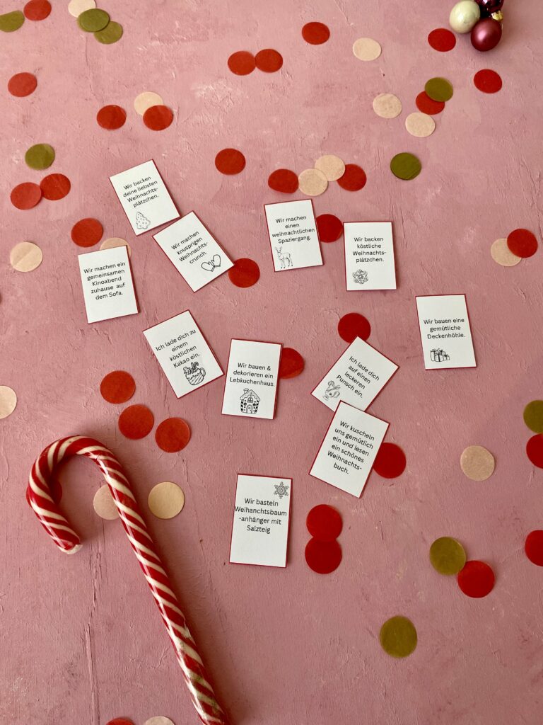 Last-Minute-Adventskalender Rot mit 90 verschiedenen Gutscheinideen für "Zeit statt Zeug" für schöne Erinnerungen und gemeinsame Zeit in der Weihnachtszeit!