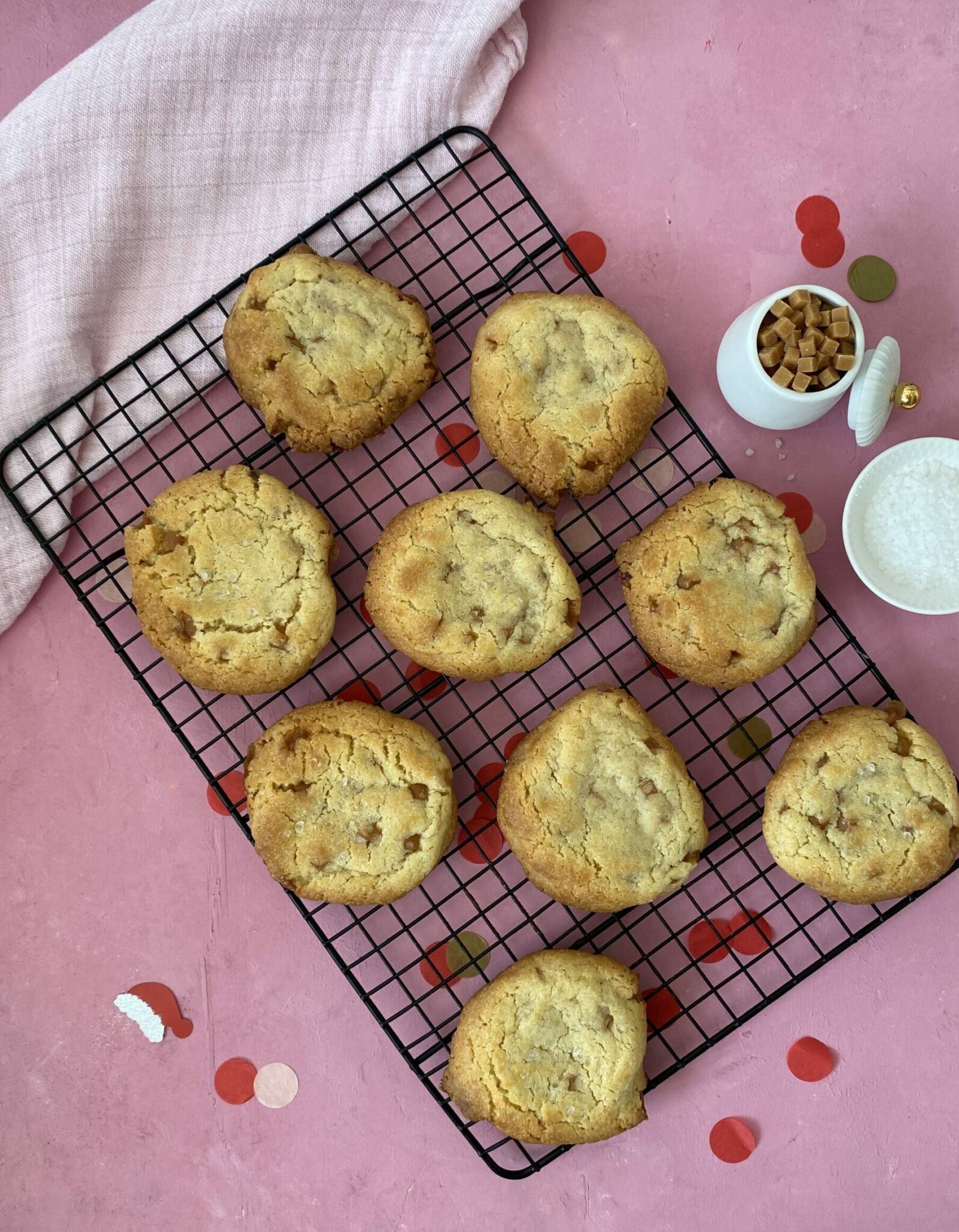 Chunky Karamell-Cookies mit Meersalz - Backen mit Minis