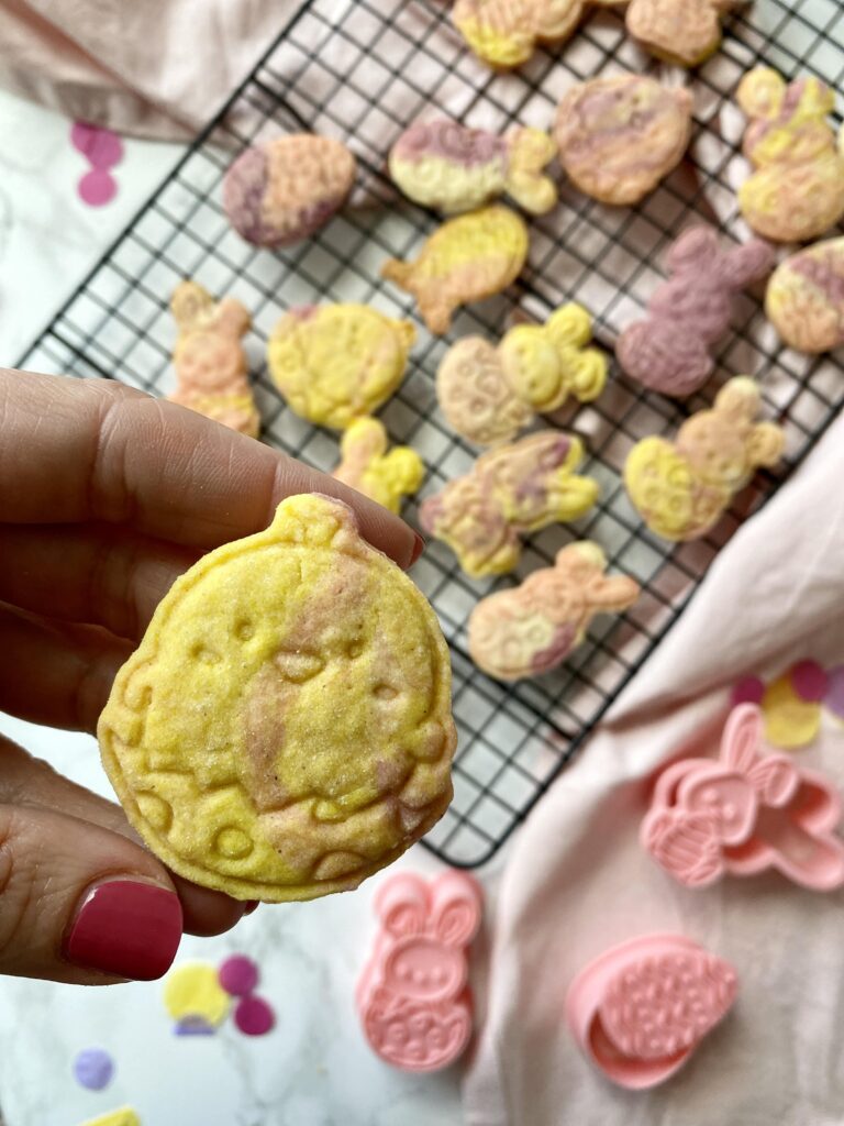 3D-Plätzchen werden zu leckeren Osterplätzchen. 5 Tipps für deine Stempelplätzchen.