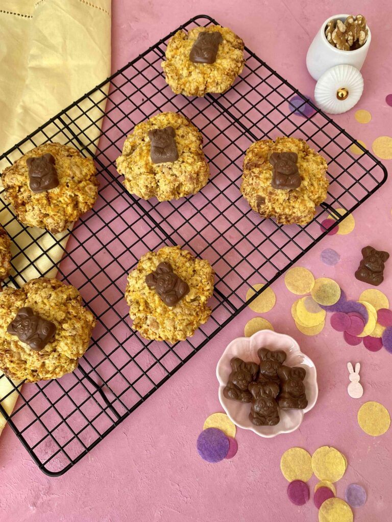 Karotten-Walnuss-Cookies für das Backen mit Kindern für Ostern.