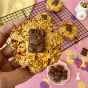 Karotten-Walnuss-Cookies für das Backen mit Kindern für Ostern.