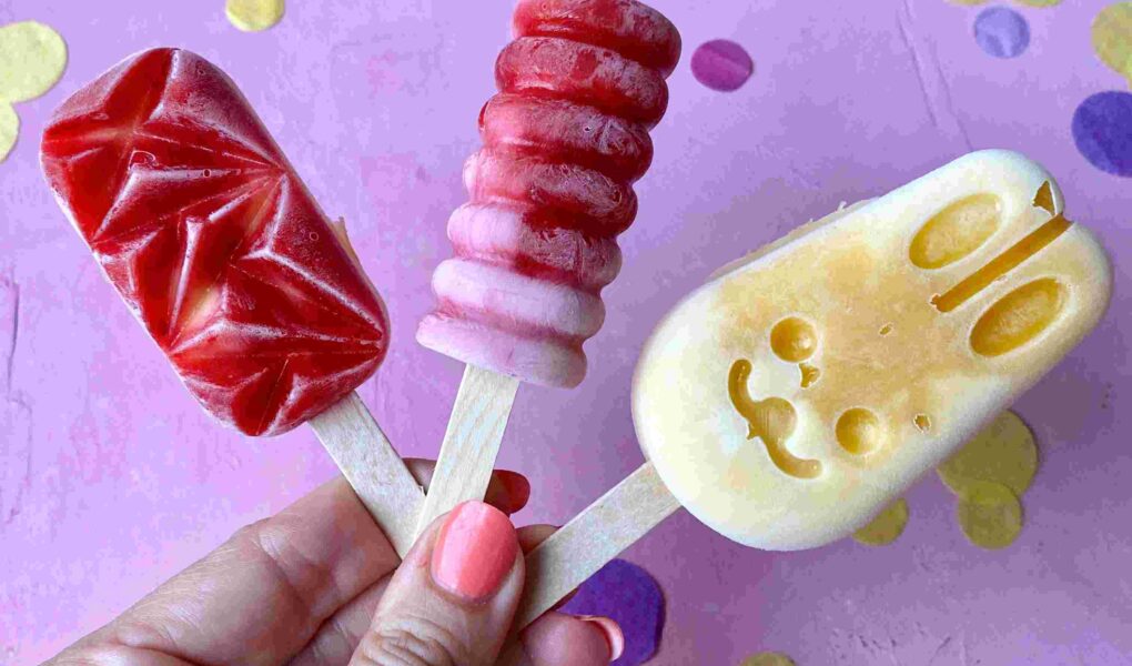 Gesundes Eis für Kinder selber machen. Eine wunderbare Beschäftigung für die Sommerferien.