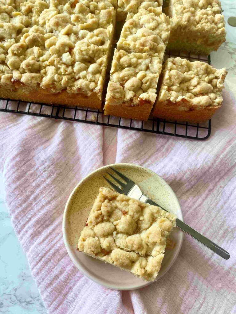 Butterstreuselkuchen wie von Oma - der einfache Streuselkuchen mit Mirabellen