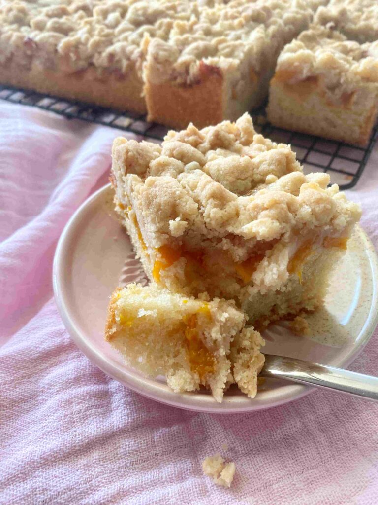 Butterstreuselkuchen wie von Oma - der einfache Mirabellen-Streuselkuchen