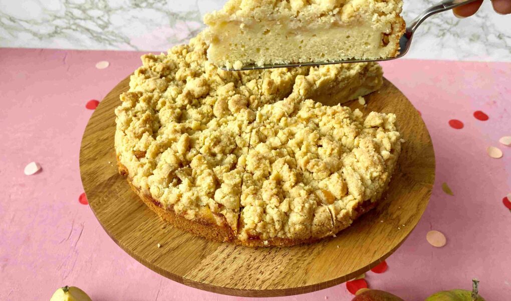 Das Rezept für unseren Apfelkuchen mit Zimtstreuseln ist ein himmlisches Herbstrezept für die ganze Familie.