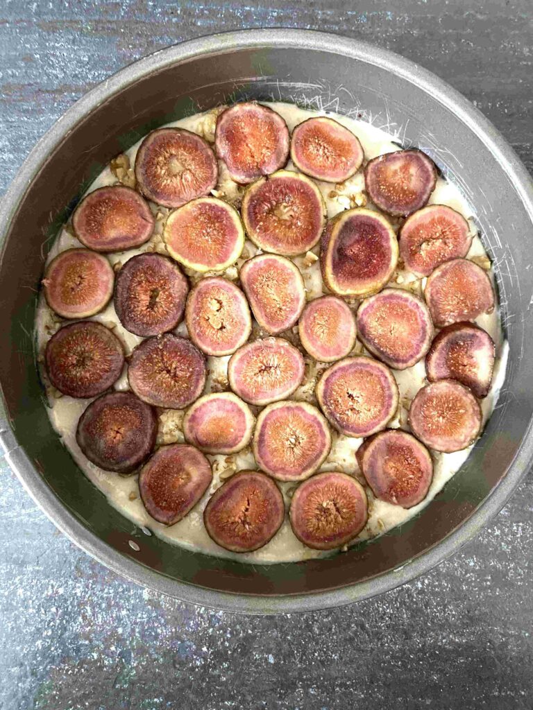 Das einfache Rezept für die Feigen-Walnuss-Tarte ist perfekt für das Backen mit Kindern.