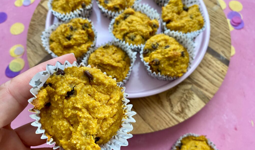 Proteinreiche Schoko-Kürbismuffins mit Quark und Haferflocken