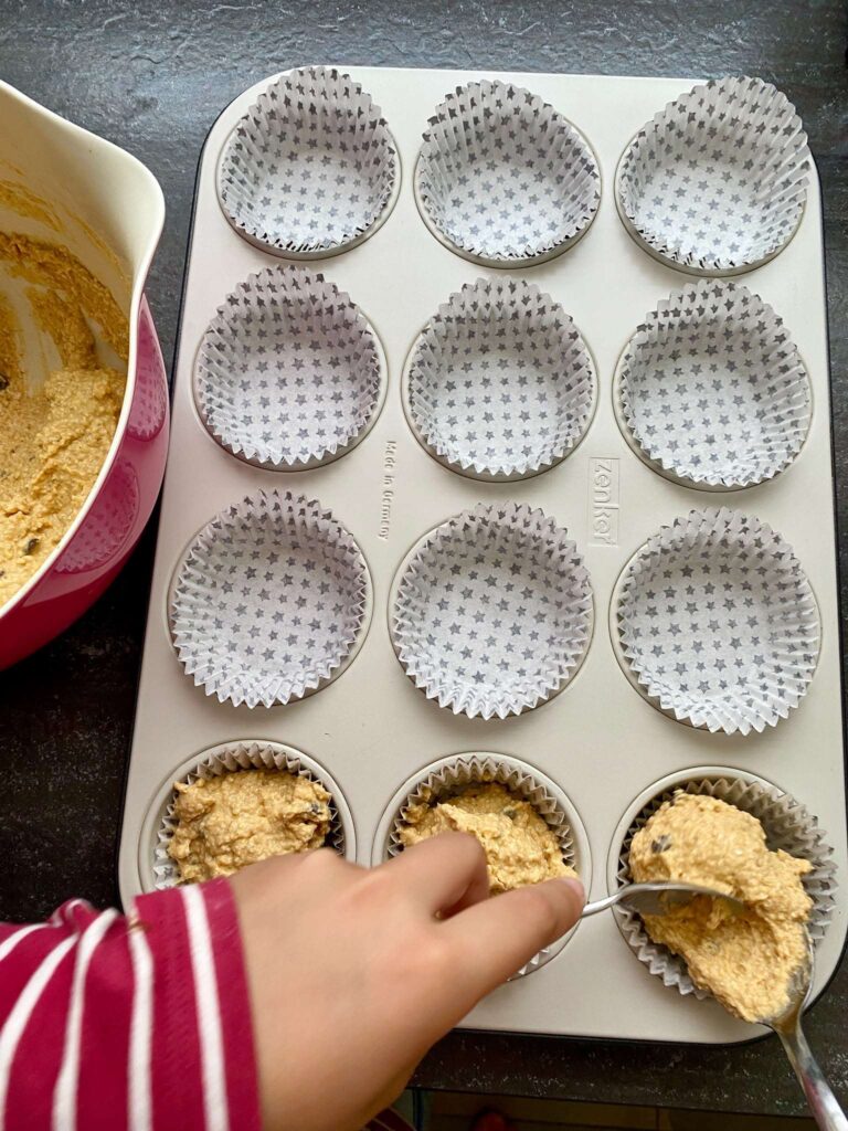 Proteinreiche Schoko-Kürbismuffins mit Quark und Haferflocken